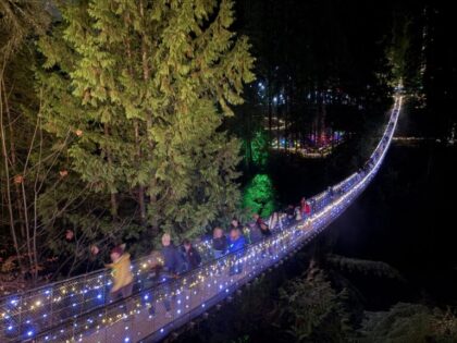 キャニオンライツ(Canyon Lights) atキャピラノ吊り橋 @ Capilano Suspension Bridge Park
