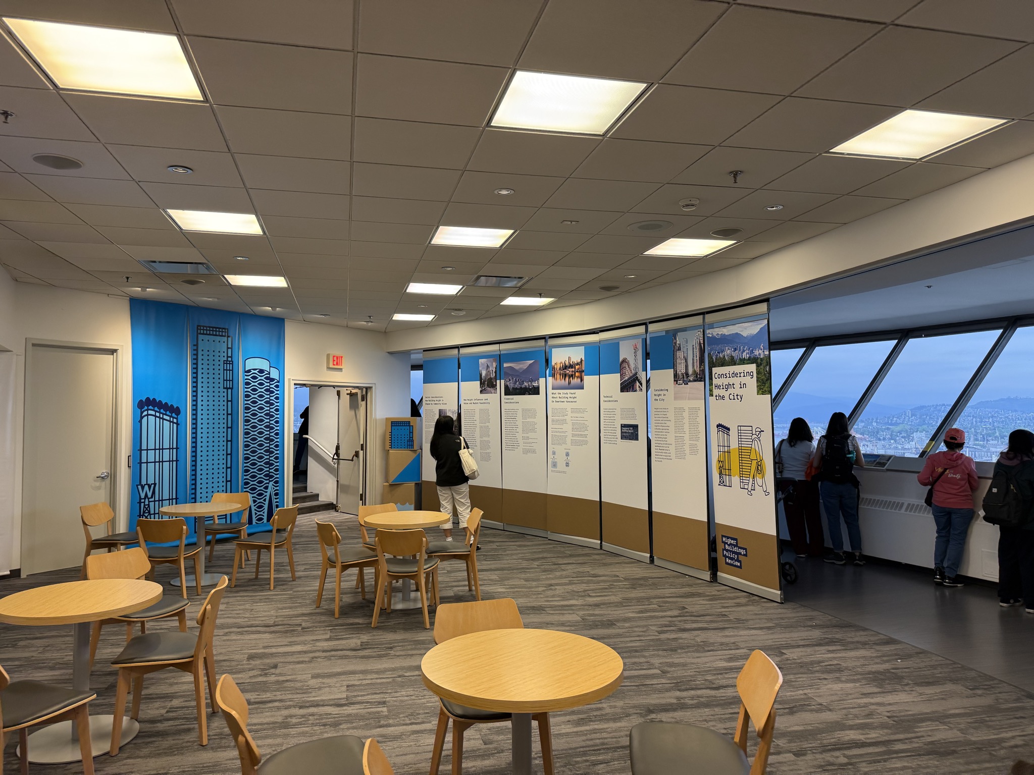 展望台Vancouver Lookoutに無料で入れるチャンス。バンクーバー市が
